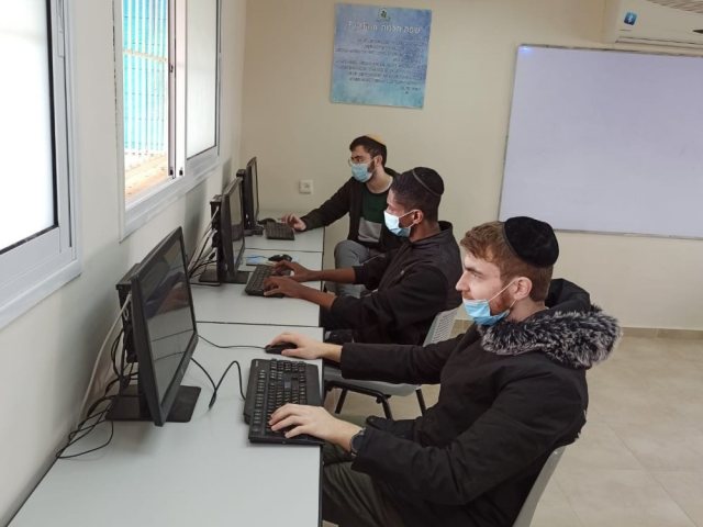 צילום באדיבות אמית טכנולוגי 