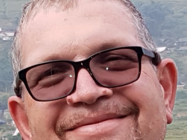 ד״ר בן ציון 