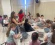 הדובדבן שבקצפת: שתי נערות מבאר שבע יזמו חוג אפייה לילדות – וזכו להצלחה מיידית